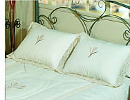 Edredón Jacquard set de 4 piezas bordado con puntillas Milán Medida Especial 2025