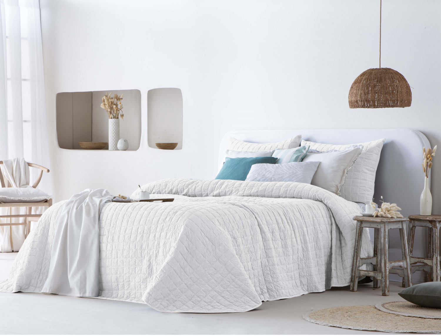 FunDeco Bouti Lares con funda/s de cojín color Blanco