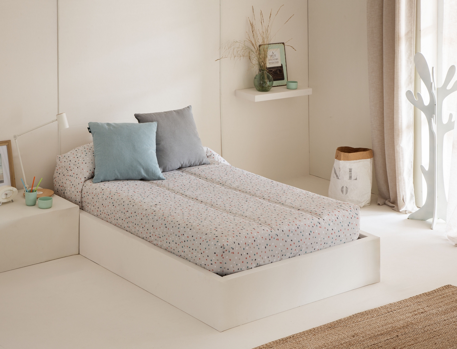 Confecciones Paula Edredón Ajustable Trazo color piedra