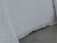 Edredón bouti Adelia con puntilla y funda/s de cojín color Blanco o Lino