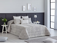 Edredón jacquard Bari 200gr con fundas de cojín color Beige, Crema, Gris o Maquillaje